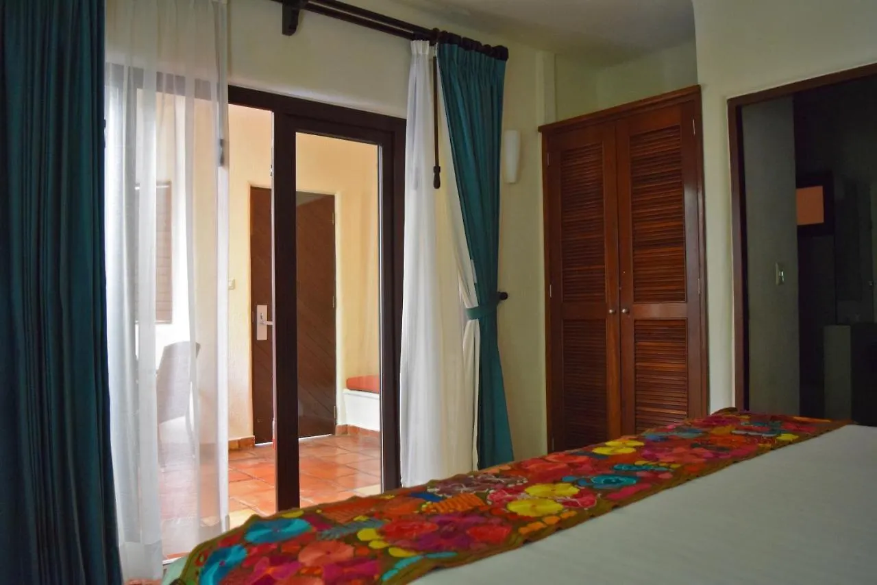La Tortuga Hotel & Spa - Adults Only Playa del Carmen 4*,